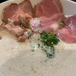 麺～leads～なかの - TORI白湯らーめん（チャーシュートッピング）