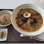 くまもと中央カントリークラブ - 豚骨ラーメン