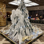 ANAクラウンプラザホテルグランコート名古屋 - 1階ラウンジに飾られたツリー