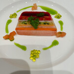 ANAクラウンプラザホテルグランコート名古屋 - 真鯛、ビーツ、セミドライトマトのミルフィーユ