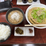 拉麺工房 暁 - ほぐし肉の昆布水つけ麺、大盛り、ライス