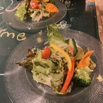 Toritaberuka - ガーリック香る★１０種野菜のザクザクSALAD