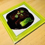 老虎菜 - 鎮江黒醋のとろとろ角煮酢豚