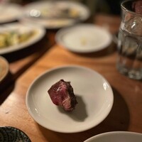 カルネジーオ イースト - 