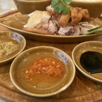 シンガポール海南鶏飯 - 3種のソース