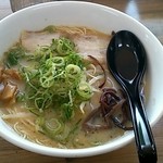 めんどう屋 - とんこつらーめん
