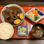 Yama tora - 味噌おでん定食 ¥1,000