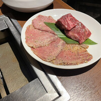 焼肉うしごろ 表参道店 - 