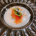 トゥ・ラ・ジョア イズム - 蕪のスープ