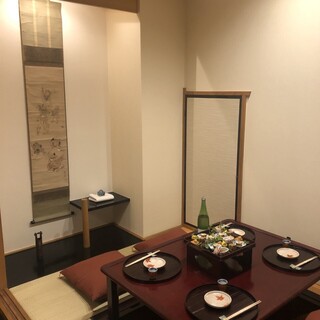 個室完備。心安らぐ和空間は、記念日やおもてなしにも最適です