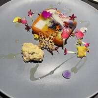 INDIVI - 季節野菜とエディブルフラワーのテリーヌ