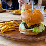 CORNER GATE BURGER - 