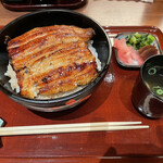 東京竹葉亭 なんばダイニングメゾン店 - 丼&肝吸い