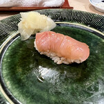 うを徳 - ひらめのにぎり