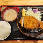 Tonkatsu Aoki No Curry Ya Ippe Koppe - ロースカツ定食1200円、茎わさび100円