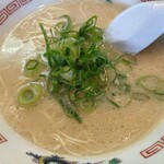 まるうまラーメンぷらっと博多No.1 - 素ラーメン450円税込み