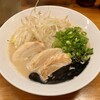 麺屋　一 - チャーシューメンの塩とんこつ黒ニンニクのマー油増し