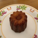 パニエ - カヌレ…税込320円