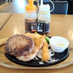 ステーキのどん - 日替わりランチ(ハンバーグ1.5倍、チキングリル2倍、エビフライ)