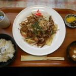 かとれあ - やきそば定食