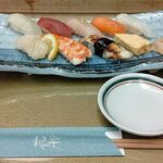 和楽 - 握り寿司(はぎ)1,270円 8貫