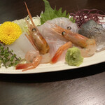 和さび - 左から鮪・やりいか・甘海老・平目・鯵