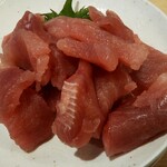 魚魚丸 - キハダマグロてんこ盛り￥385