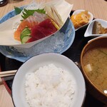 食堂・酒場 京へそ  - 刺身の定食１５００円以上