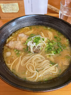 Jikaseimen En - みそラーメン890円