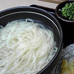 手打うどん くうかい - 釜揚げうどん３９０円の麺は１．５玉です。