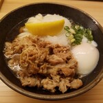 こがね製麺所 - 肉温玉ぶっかけ　890円　小 一玉