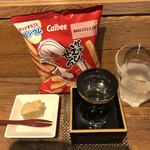 麹町いづみや しろ - カルビーかっぱえびせん、熊本 五ッ木 山うにとうふ、
      栄光富士 仙龍 純米大吟醸無ろ過生原酒 