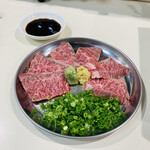 焼肉 牛 - 