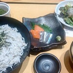 魚とワインはなたれThe Fishand Oysters - 