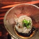 この日の突き出しは生しらす