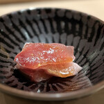 匠 進吾 - 鰤。まだ脂乗りは弱いですが、個人的には、このぐらいも好みです。