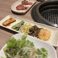 近江うし 焼肉 にくTATSU 青山本店 - 