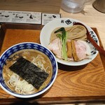 別邸 たけ井 - 濃厚鶏豚骨つけ麺