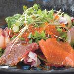 Odaidoko - 【漁師風お刺身サラダ】お刺身・魚介をたっぷり入れたサラダ！