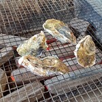 恒見 焼き喰い処 - 牡蠣