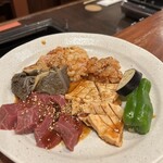 Yakiniku Tomaru - 新鮮ホルモン盛り