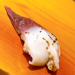 鮨 あらい - 長万部の北寄貝の炙り。やはり生より軽く火を入れた方が甘味が格段に増します。