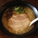 博多ラーメン 極麺うまか - 白うまらーめん