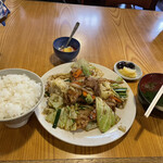 麓山 - Ｂサービスランチ〔豚とキャベツの四川いため定食〕