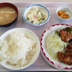 ハッピークック - 「A定食(唐揚げ&ポテサラチョイス)」490円(*＾▽＾*)