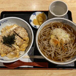 Echigo Soba - カツ丼はミニとか言ってるのに、なかなかのサイズ！