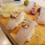 出羽鮨 - 漁師にぎり。