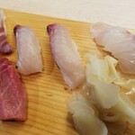 出羽鮨 - 漁師にぎり。