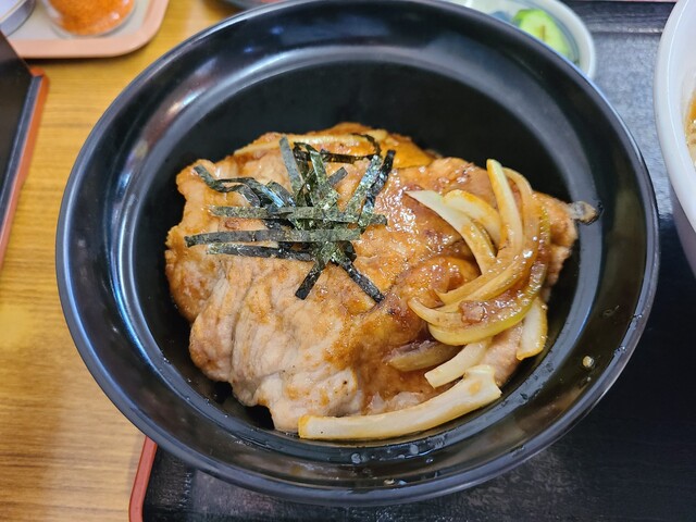 よしなり食堂 - 近津（食堂）の写真