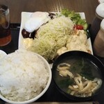 わ楽 - チャーシューエッグとチキン南蛮定食1350円